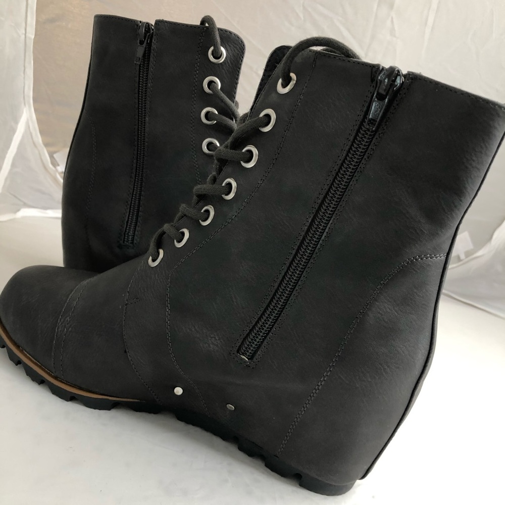Combat Boots
